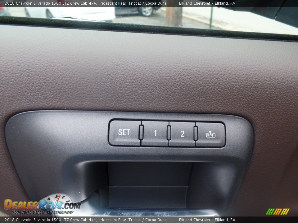 Controls of 2018 Chevrolet Silverado 1500 LTZ Crew Cab 4x4 Photo #15