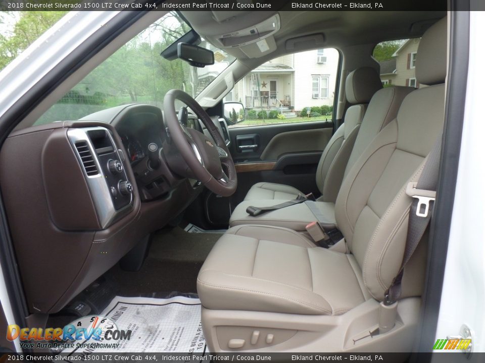 Front Seat of 2018 Chevrolet Silverado 1500 LTZ Crew Cab 4x4 Photo #19