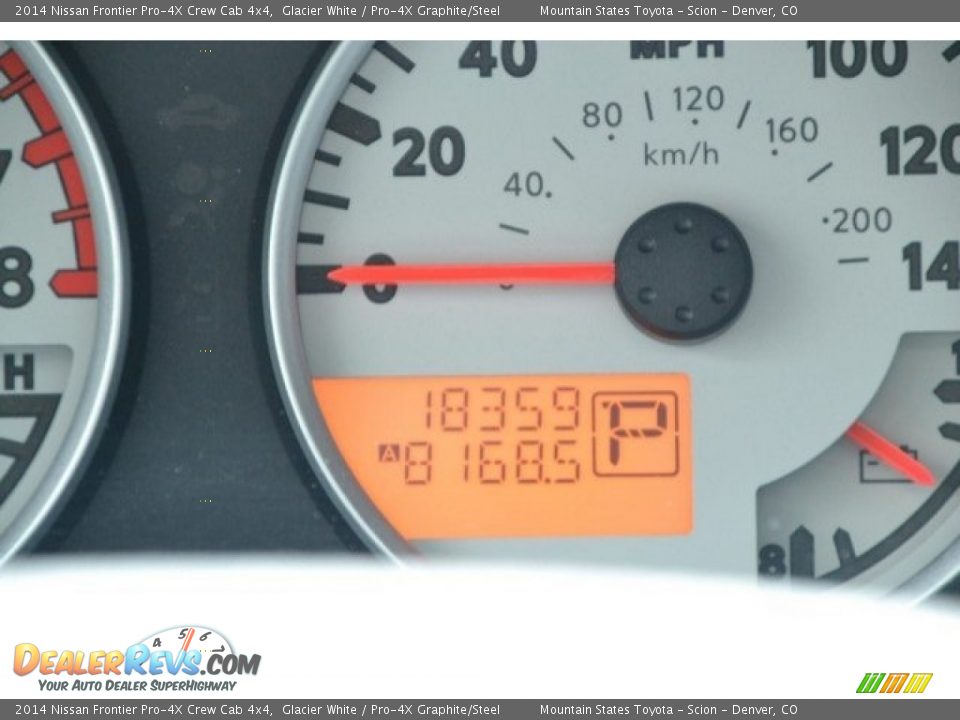 2014 Nissan Frontier Pro-4X Crew Cab 4x4 Glacier White / Pro-4X Graphite/Steel Photo #12