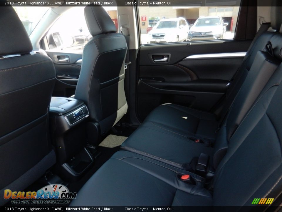 2018 Toyota Highlander XLE AWD Blizzard White Pearl / Black Photo #5