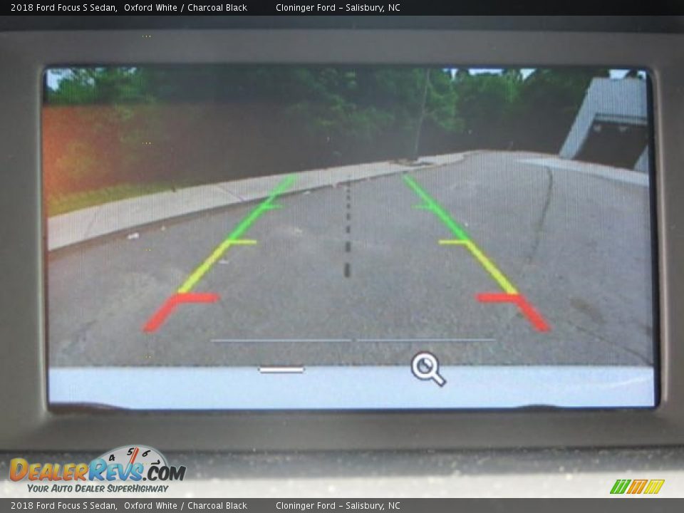 2018 Ford Focus S Sedan Oxford White / Charcoal Black Photo #12