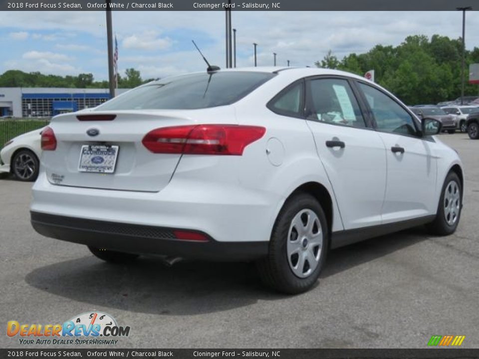 2018 Ford Focus S Sedan Oxford White / Charcoal Black Photo #21