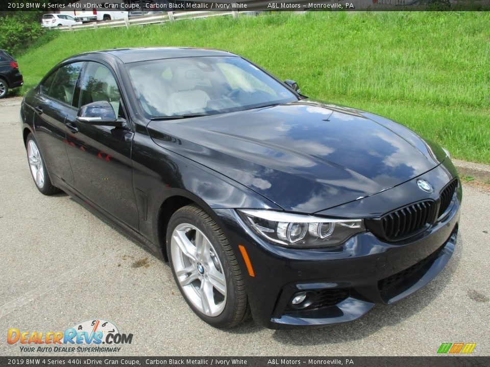 Front 3/4 View of 2019 BMW 4 Series 440i xDrive Gran Coupe Photo #9