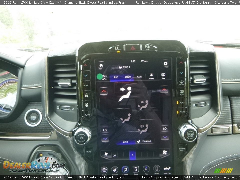 2019 Ram 1500 Limited Crew Cab 4x4 Diamond Black Crystal Pearl / Indigo/Frost Photo #17