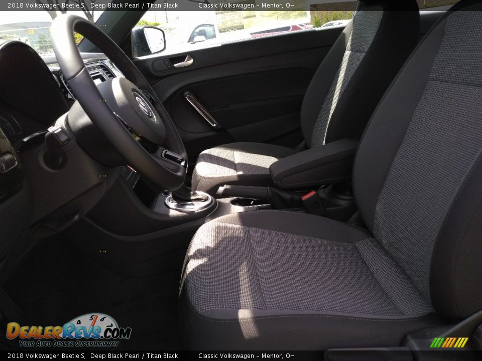 2018 Volkswagen Beetle S Deep Black Pearl / Titan Black Photo #3