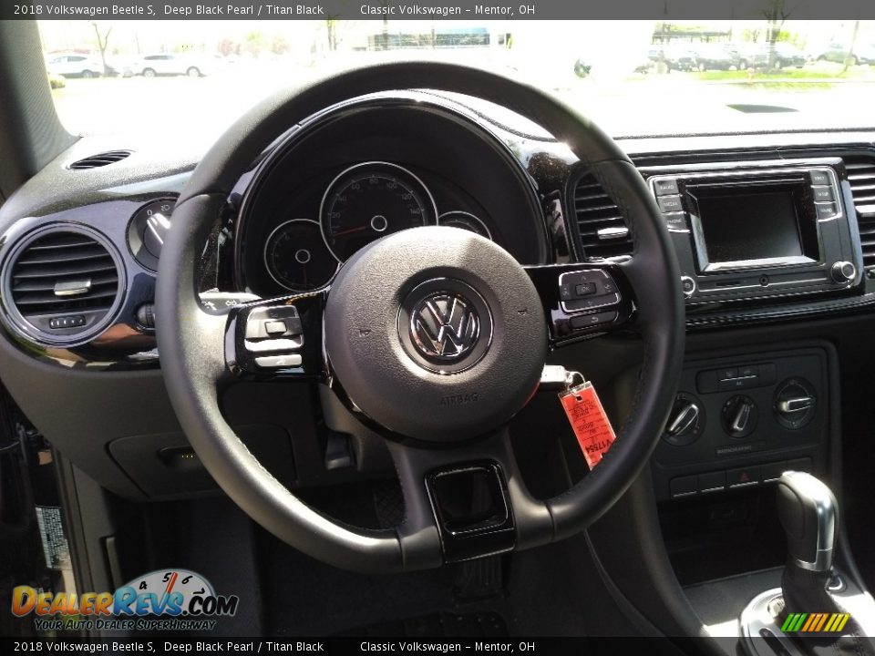 2018 Volkswagen Beetle S Deep Black Pearl / Titan Black Photo #4