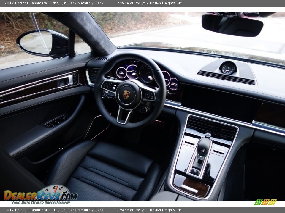 2017 Porsche Panamera Turbo Jet Black Metallic / Black Photo #16