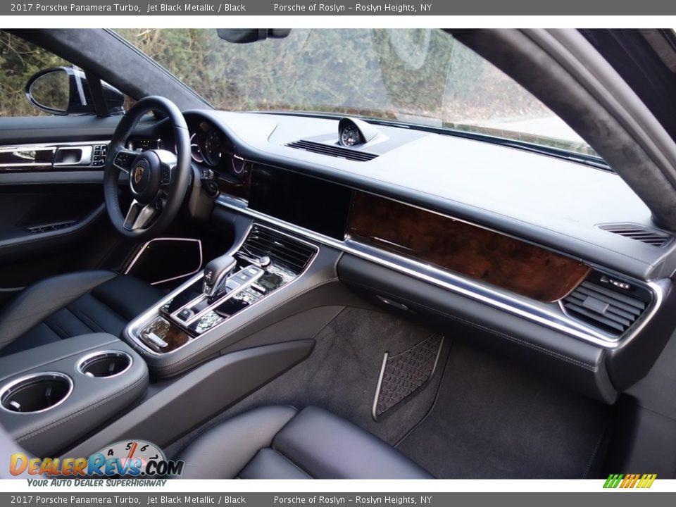 2017 Porsche Panamera Turbo Jet Black Metallic / Black Photo #20