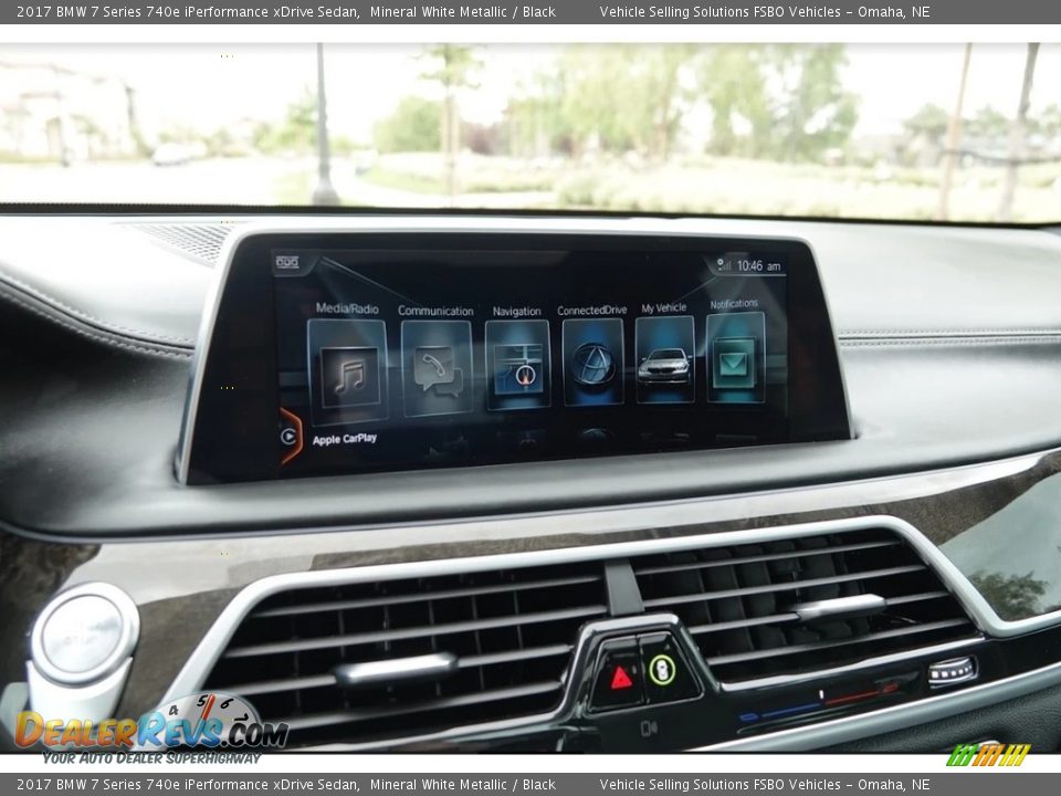 Controls of 2017 BMW 7 Series 740e iPerformance xDrive Sedan Photo #13
