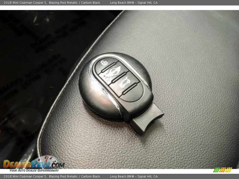 2018 Mini Clubman Cooper S Blazing Red Metallic / Carbon Black Photo #11