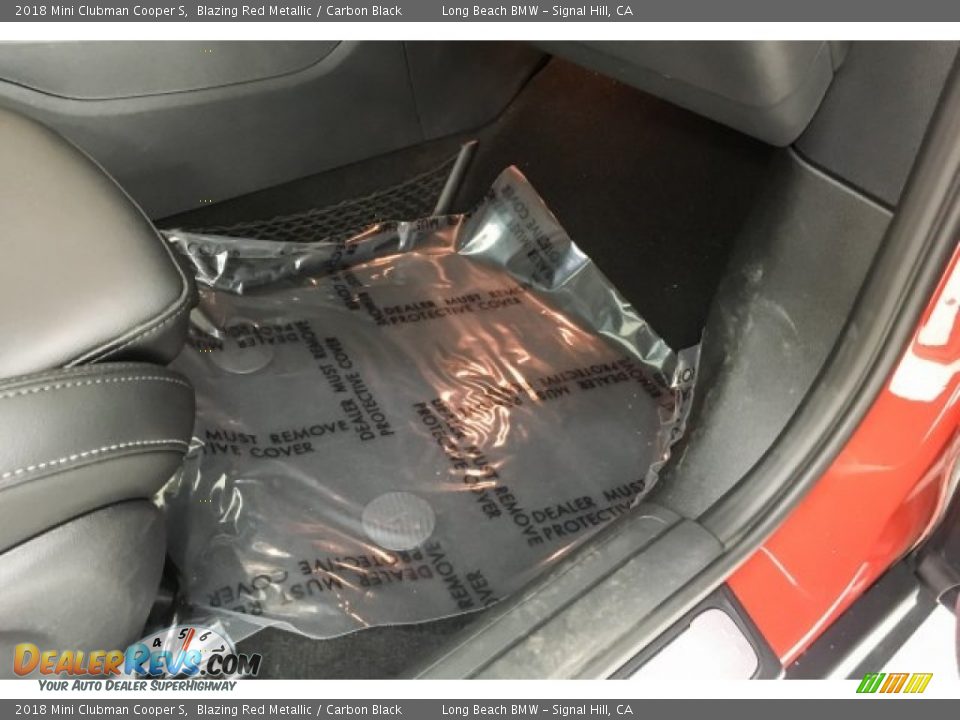 2018 Mini Clubman Cooper S Blazing Red Metallic / Carbon Black Photo #24