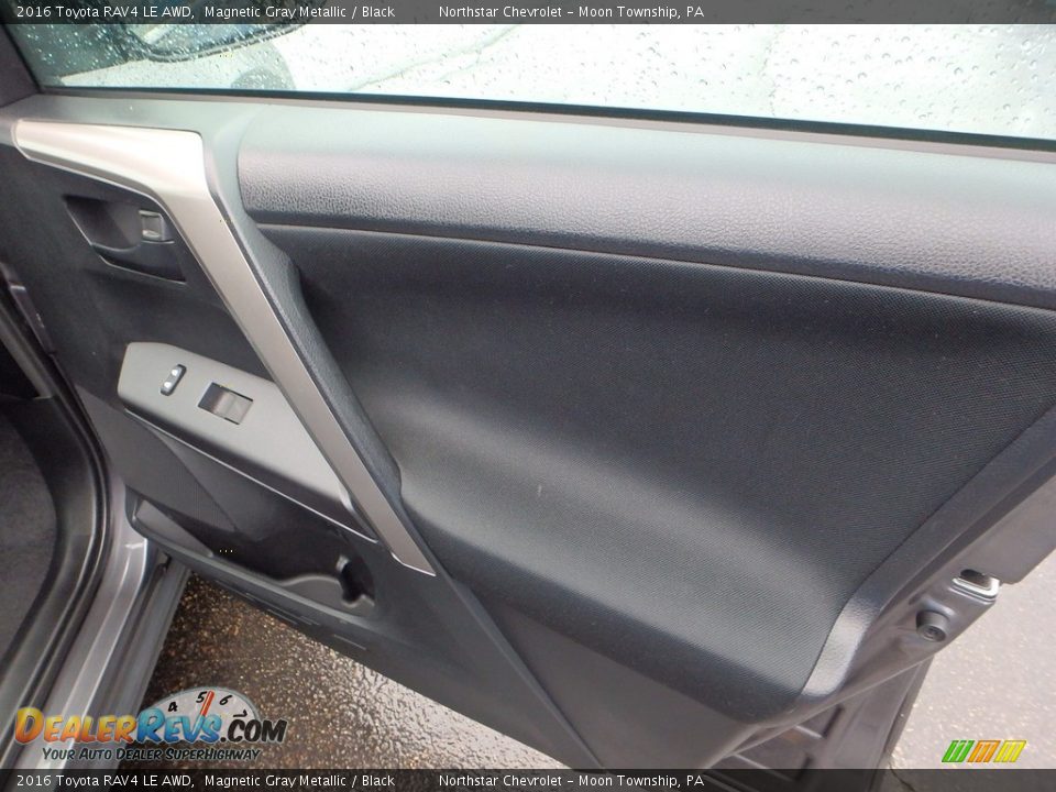 2016 Toyota RAV4 LE AWD Magnetic Gray Metallic / Black Photo #17