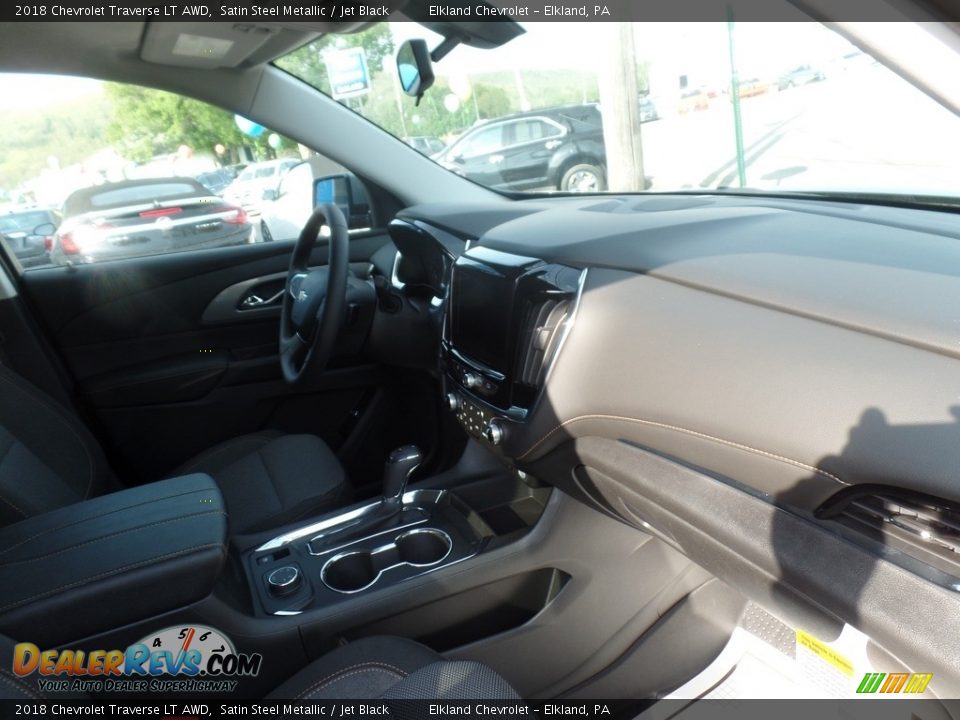 2018 Chevrolet Traverse LT AWD Satin Steel Metallic / Jet Black Photo #11