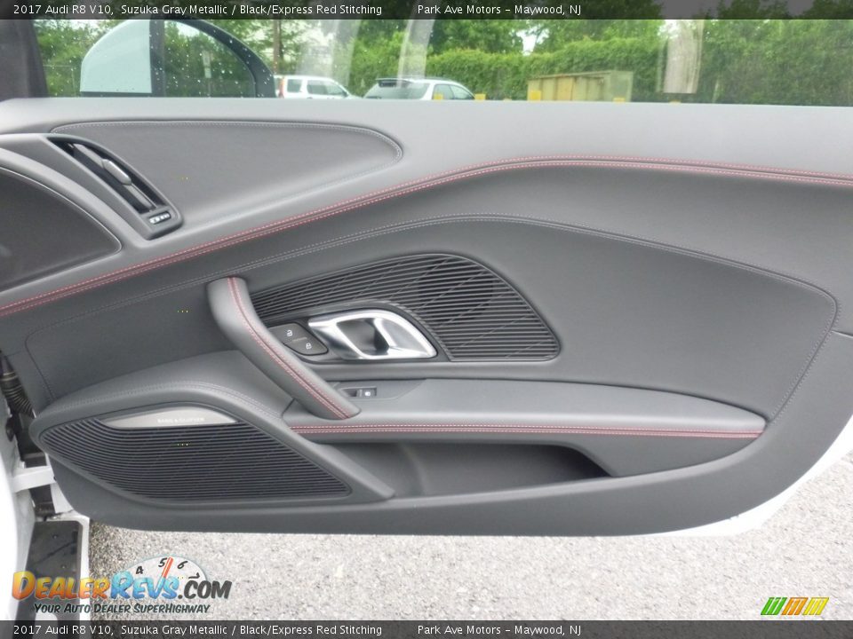 Door Panel of 2017 Audi R8 V10 Photo #14