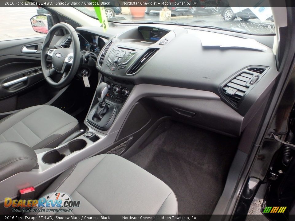 2016 Ford Escape SE 4WD Shadow Black / Charcoal Black Photo #16