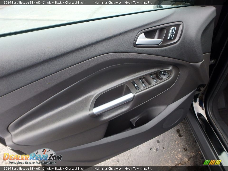 2016 Ford Escape SE 4WD Shadow Black / Charcoal Black Photo #24