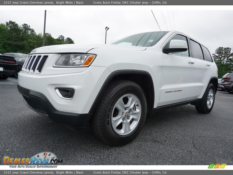 2015 Jeep Grand Cherokee Laredo Bright White / Black Photo #3