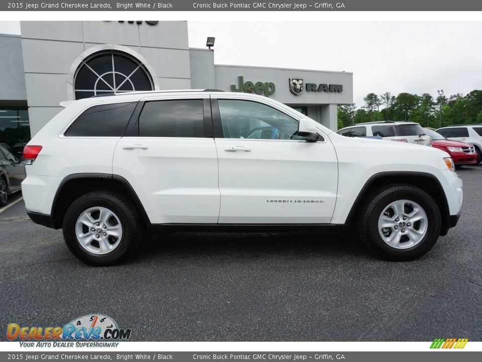 2015 Jeep Grand Cherokee Laredo Bright White / Black Photo #13