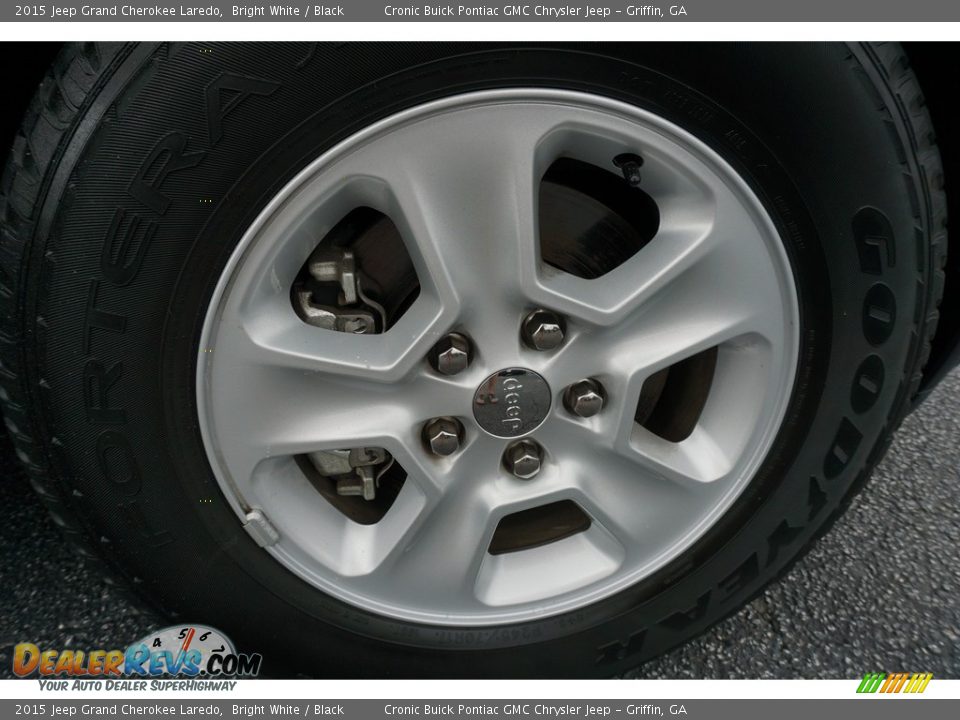 2015 Jeep Grand Cherokee Laredo Bright White / Black Photo #14