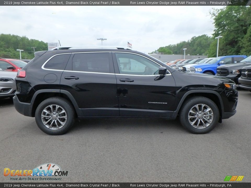 2019 Jeep Cherokee Latitude Plus 4x4 Diamond Black Crystal Pearl / Black Photo #6