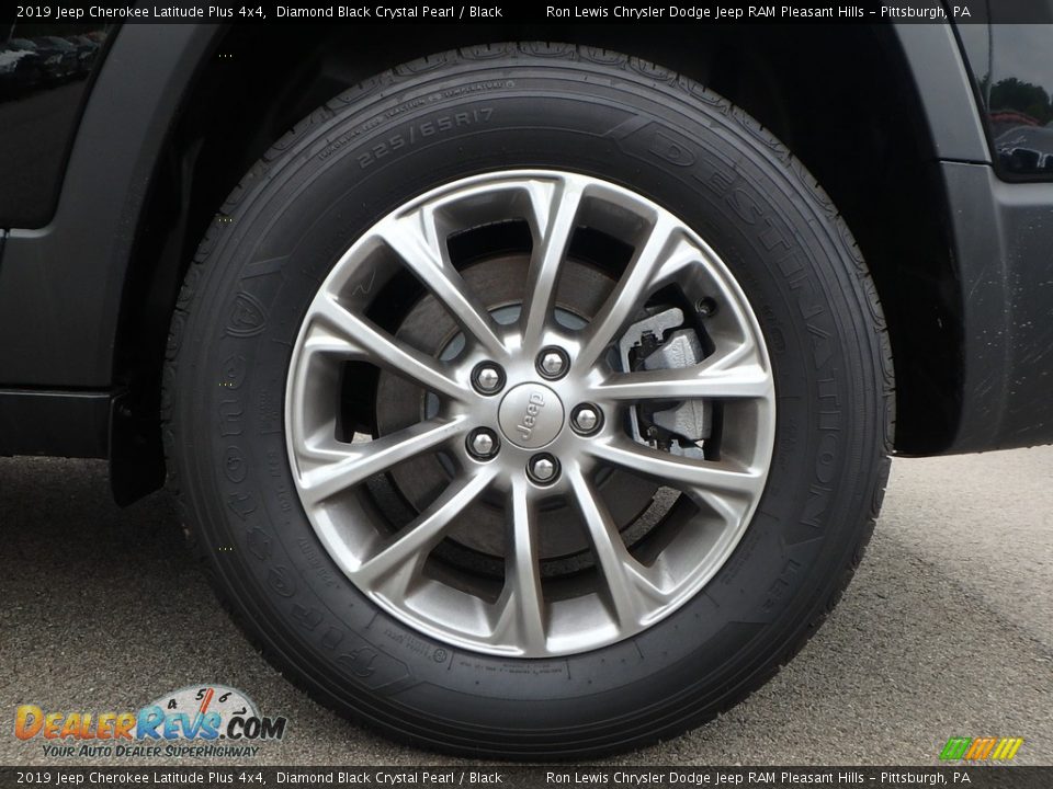2019 Jeep Cherokee Latitude Plus 4x4 Diamond Black Crystal Pearl / Black Photo #9