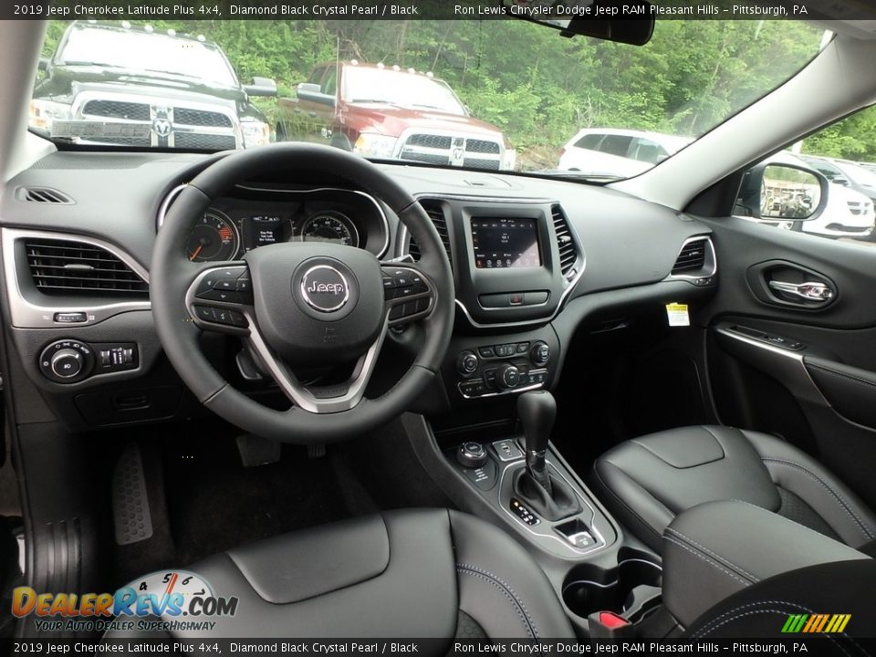 2019 Jeep Cherokee Latitude Plus 4x4 Diamond Black Crystal Pearl / Black Photo #12