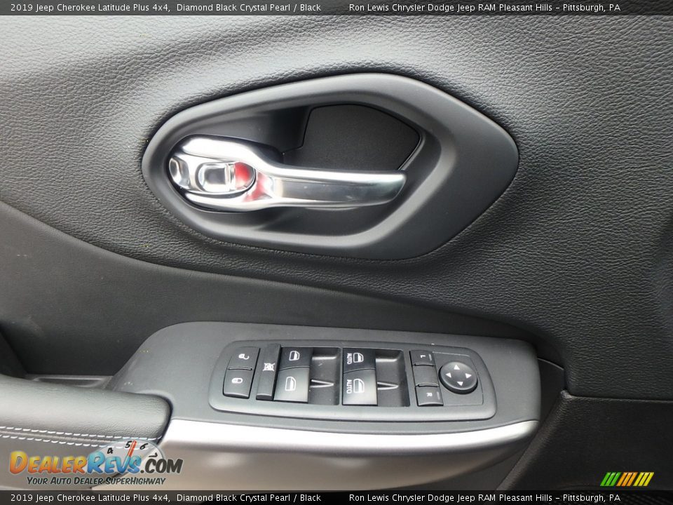 2019 Jeep Cherokee Latitude Plus 4x4 Diamond Black Crystal Pearl / Black Photo #13