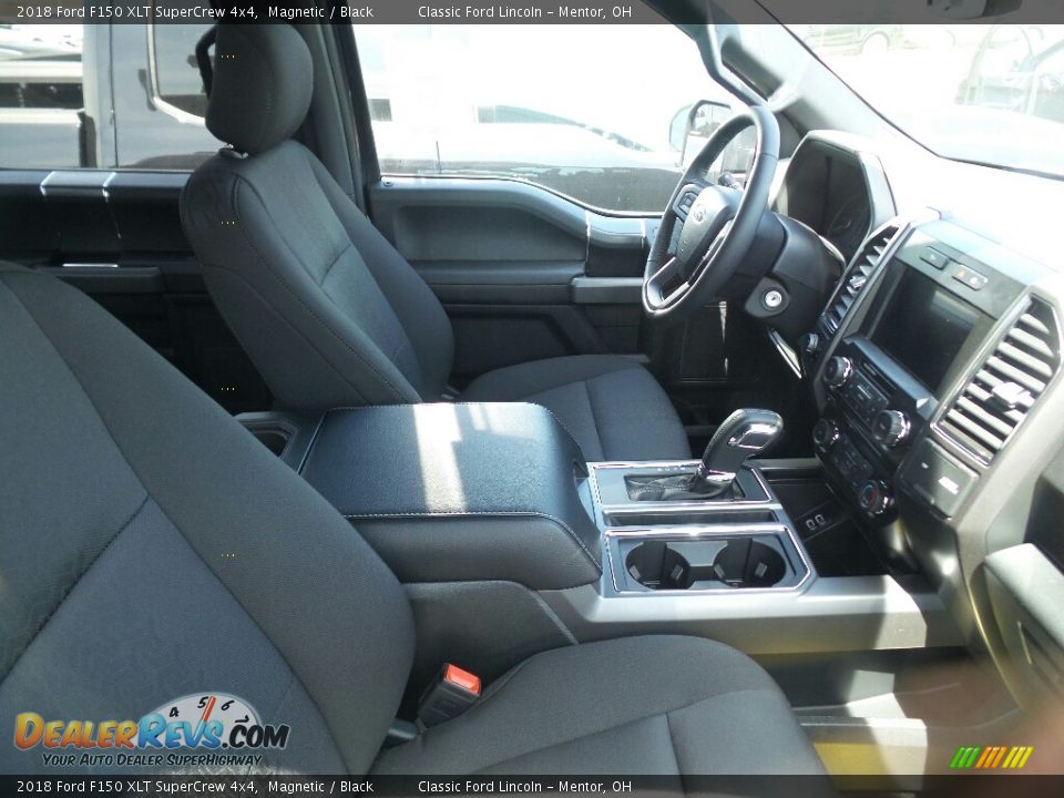 2018 Ford F150 XLT SuperCrew 4x4 Magnetic / Black Photo #4