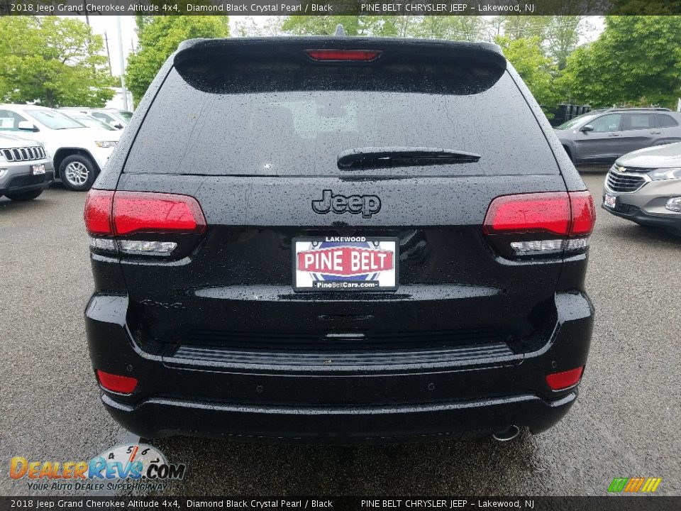 2018 Jeep Grand Cherokee Altitude 4x4 Diamond Black Crystal Pearl / Black Photo #5