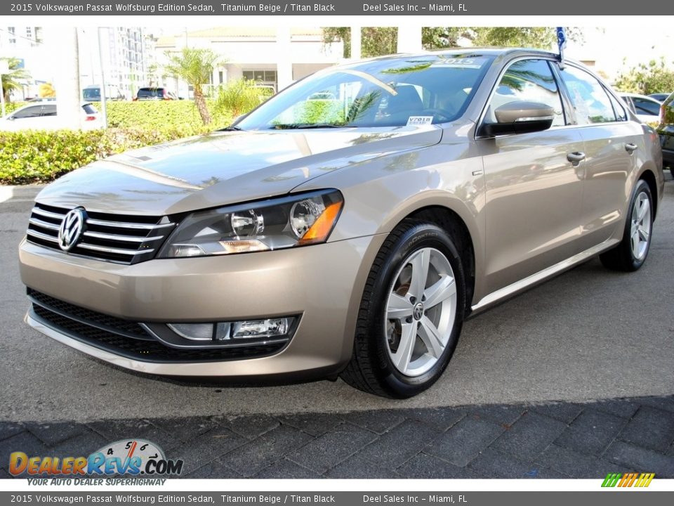2015 Volkswagen Passat Wolfsburg Edition Sedan Titanium Beige / Titan Black Photo #5