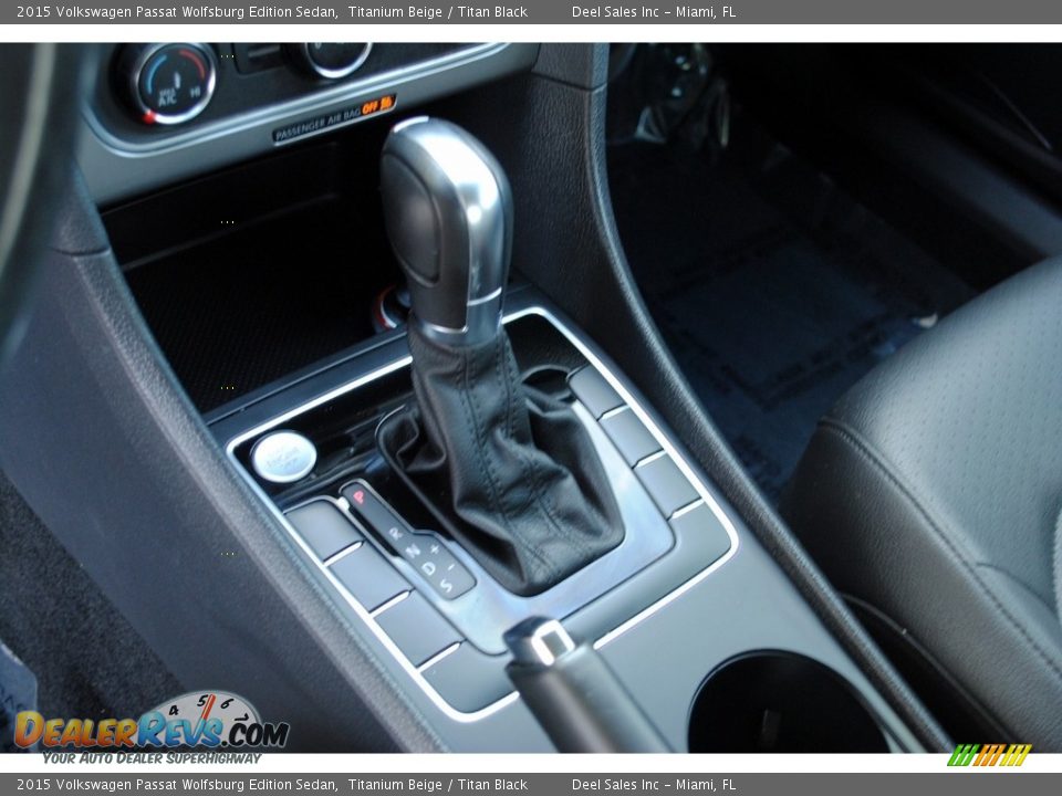 2015 Volkswagen Passat Wolfsburg Edition Sedan Titanium Beige / Titan Black Photo #15