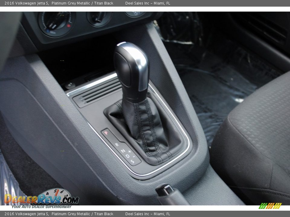 2016 Volkswagen Jetta S Platinum Grey Metallic / Titan Black Photo #15