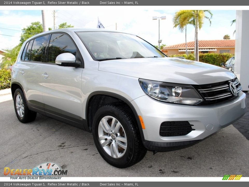 2014 Volkswagen Tiguan S Reflex Silver Metallic / Black Photo #2