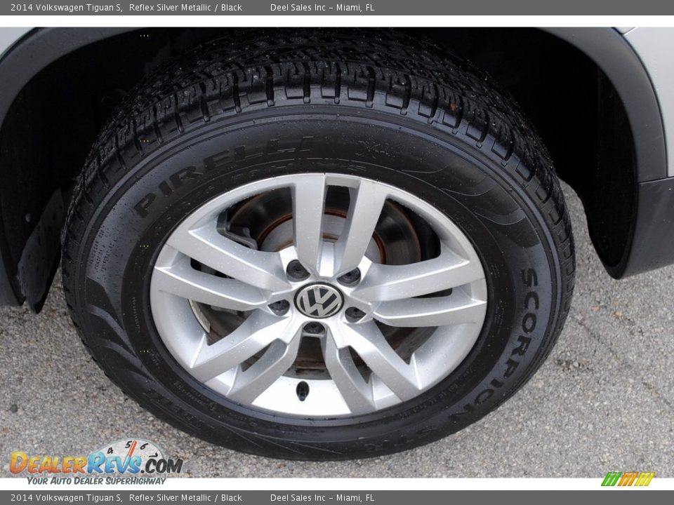 2014 Volkswagen Tiguan S Reflex Silver Metallic / Black Photo #9
