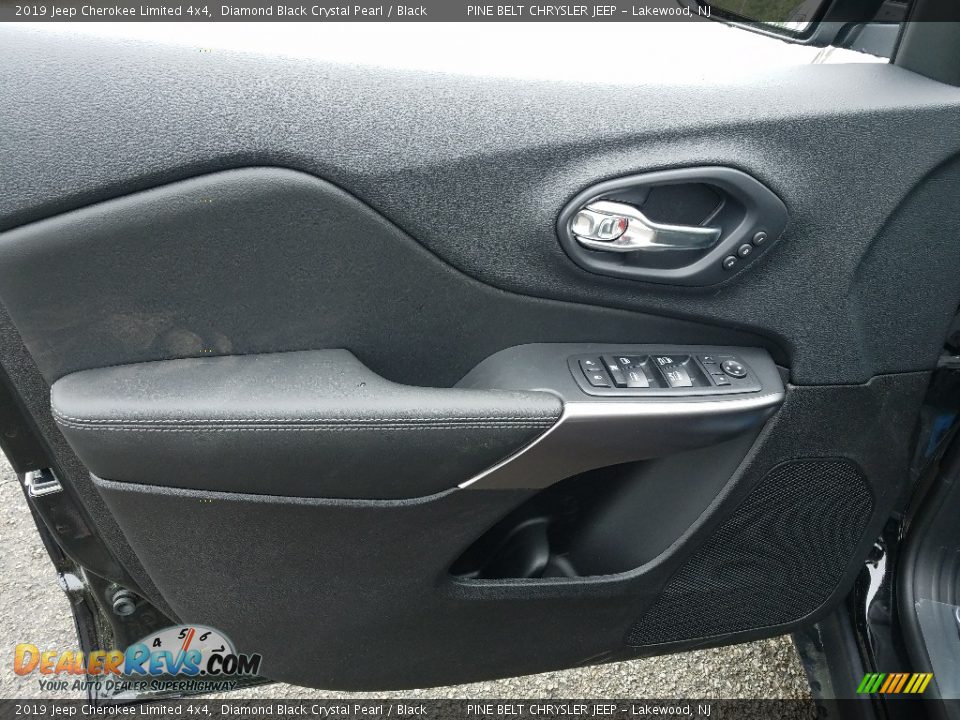 2019 Jeep Cherokee Limited 4x4 Diamond Black Crystal Pearl / Black Photo #6