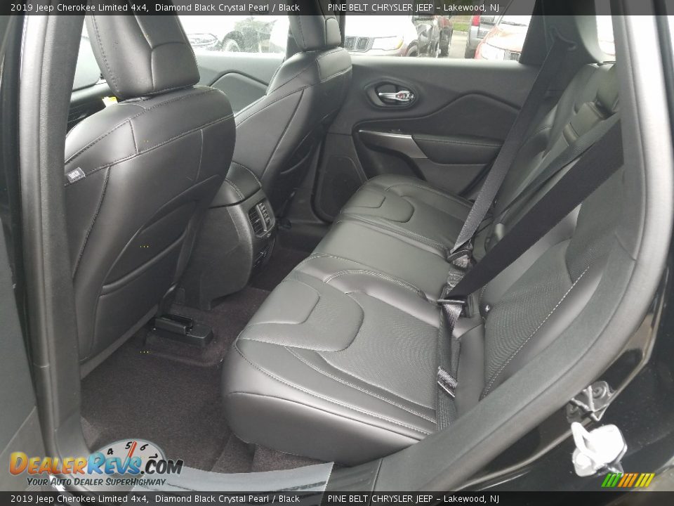 2019 Jeep Cherokee Limited 4x4 Diamond Black Crystal Pearl / Black Photo #8