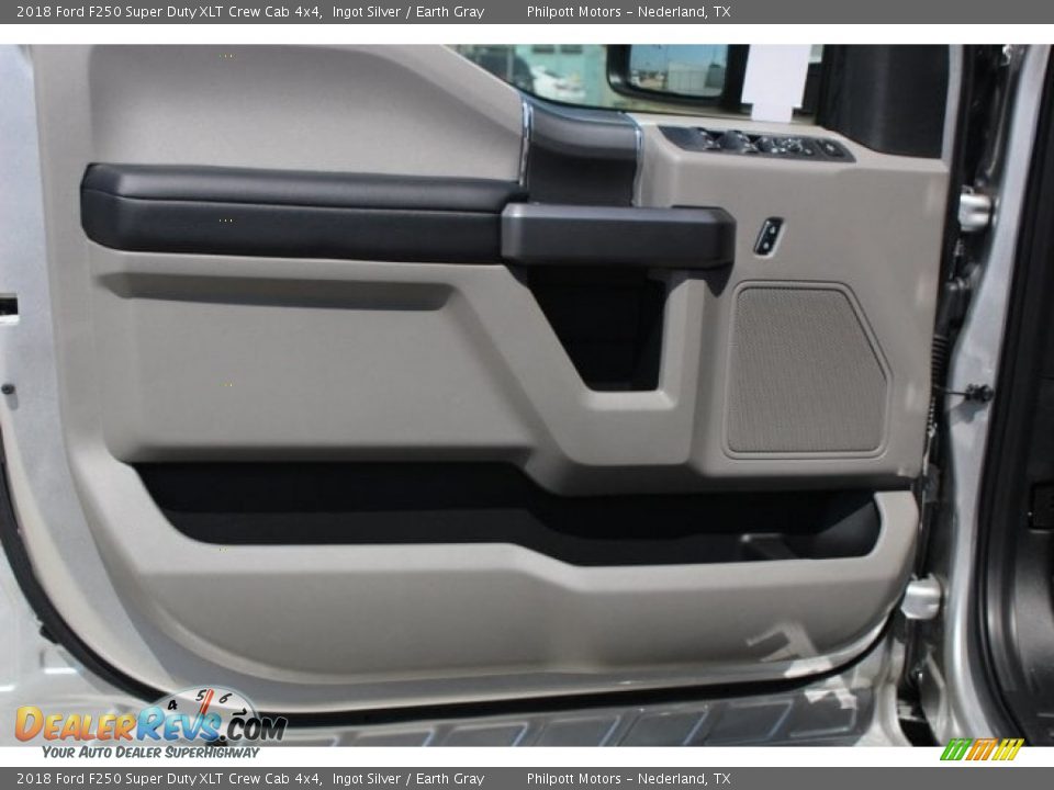 2018 Ford F250 Super Duty XLT Crew Cab 4x4 Ingot Silver / Earth Gray Photo #11
