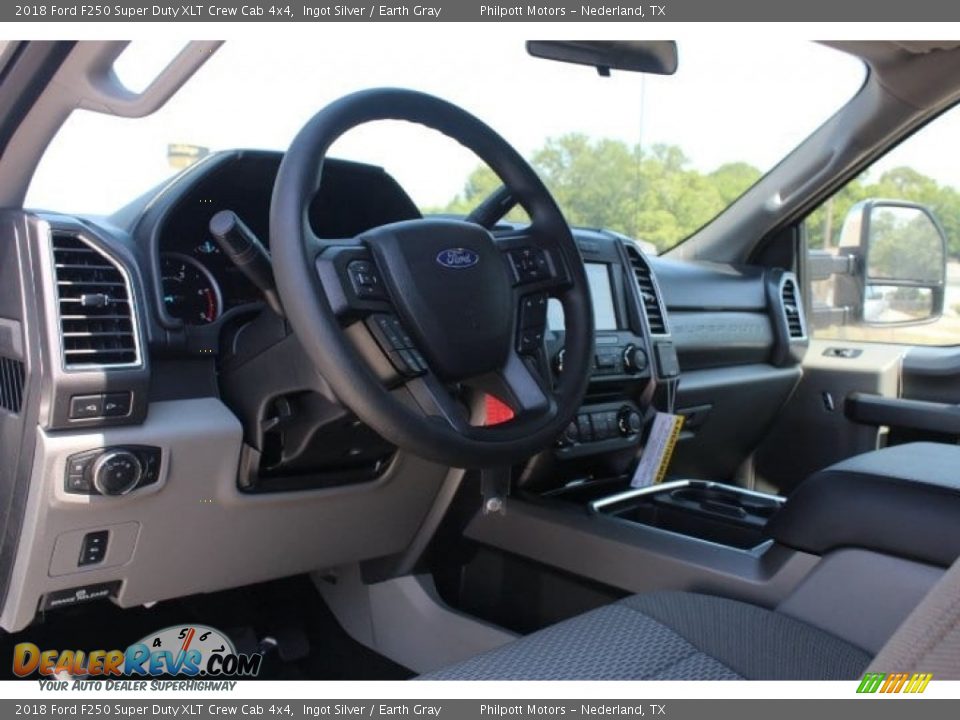2018 Ford F250 Super Duty XLT Crew Cab 4x4 Ingot Silver / Earth Gray Photo #12