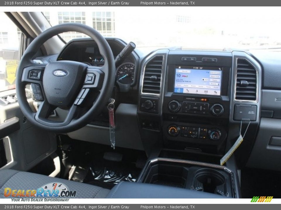 2018 Ford F250 Super Duty XLT Crew Cab 4x4 Ingot Silver / Earth Gray Photo #24