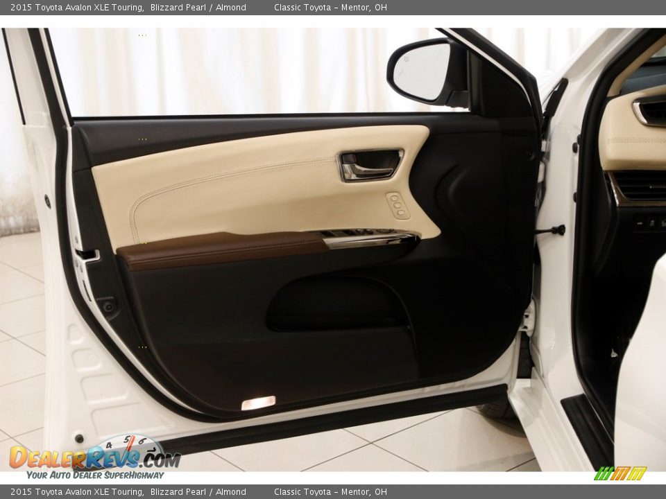 2015 Toyota Avalon XLE Touring Blizzard Pearl / Almond Photo #4