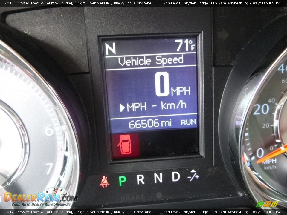 2012 Chrysler Town & Country Touring Bright Silver Metallic / Black/Light Graystone Photo #18