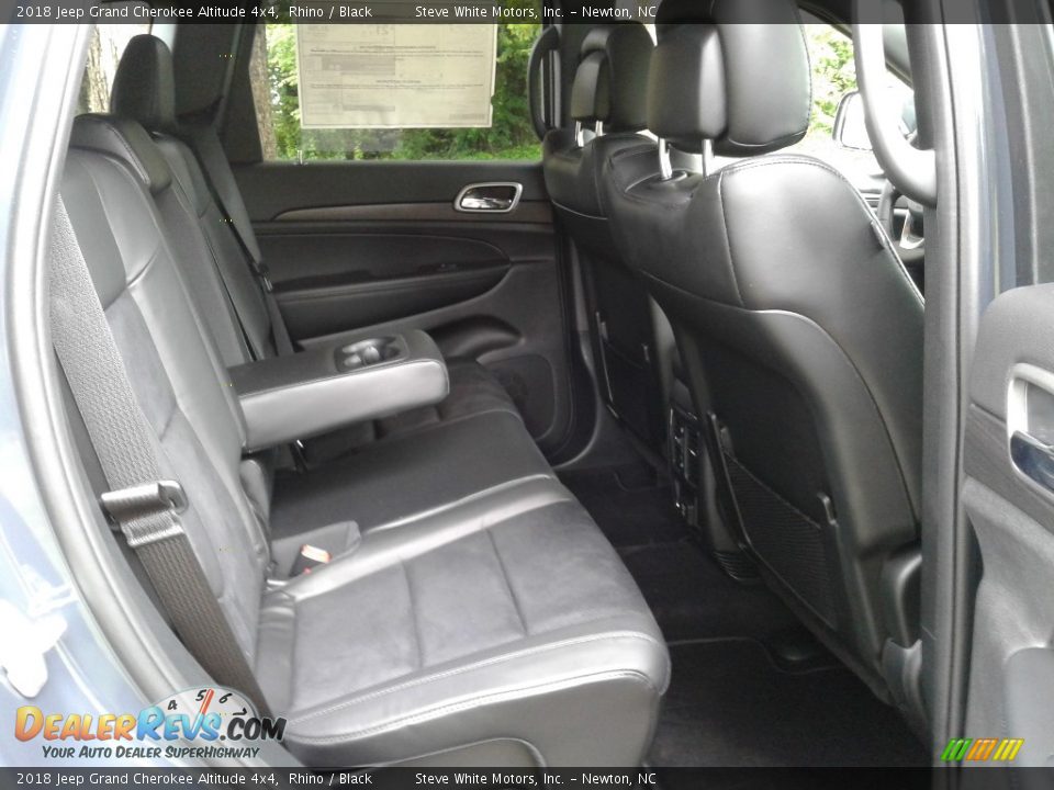 2018 Jeep Grand Cherokee Altitude 4x4 Rhino / Black Photo #16