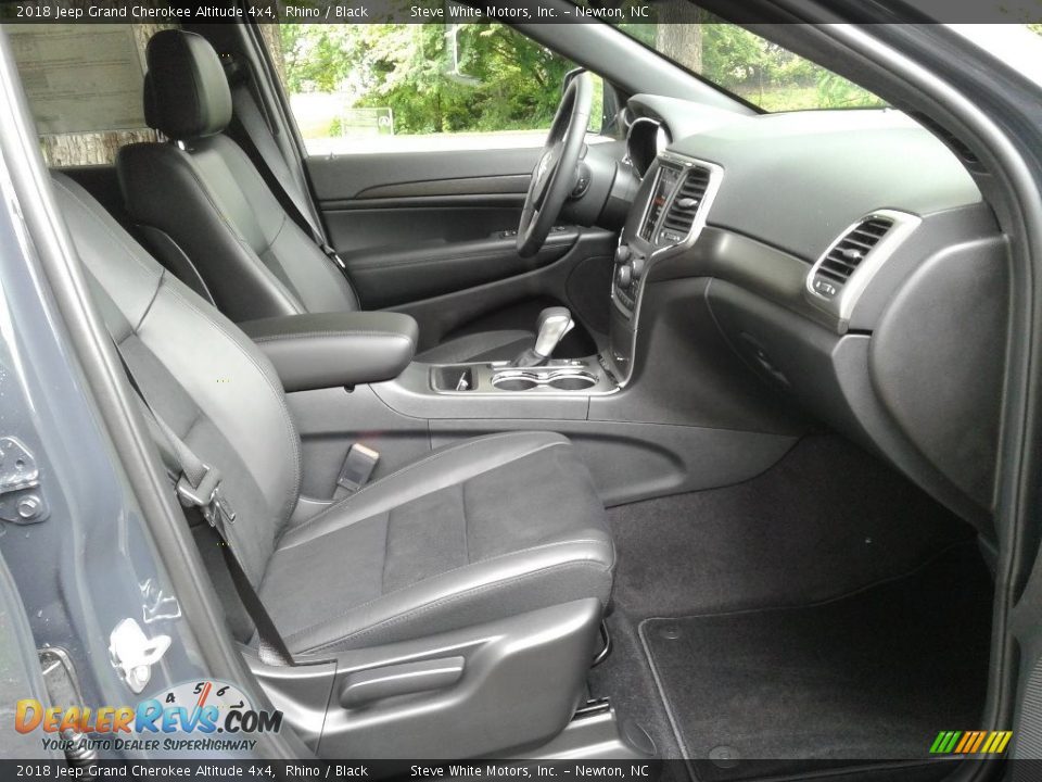 2018 Jeep Grand Cherokee Altitude 4x4 Rhino / Black Photo #17