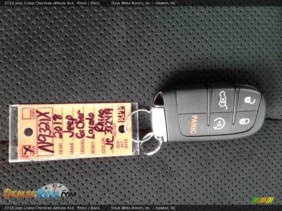 2018 Jeep Grand Cherokee Altitude 4x4 Rhino / Black Photo #32