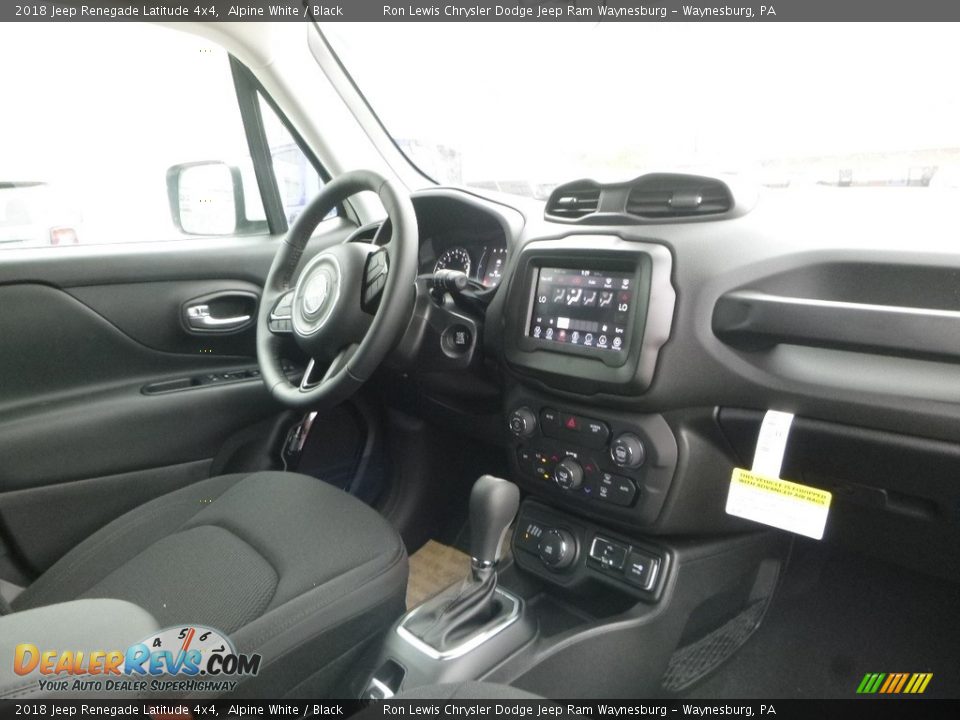 2018 Jeep Renegade Latitude 4x4 Alpine White / Black Photo #11
