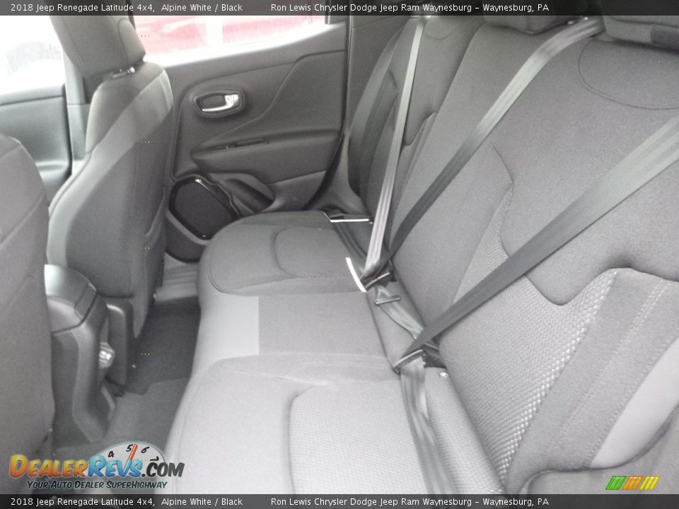 2018 Jeep Renegade Latitude 4x4 Alpine White / Black Photo #12