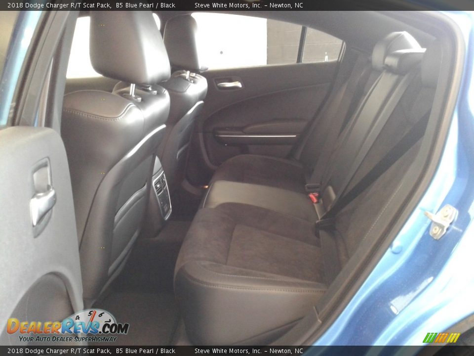 2018 Dodge Charger R/T Scat Pack B5 Blue Pearl / Black Photo #11