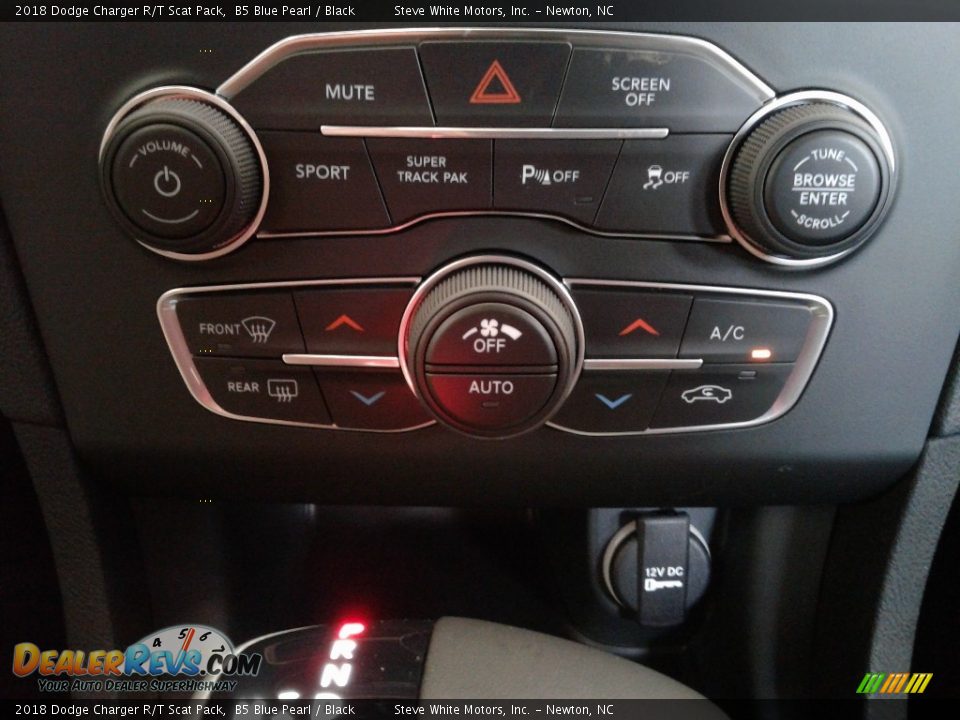 2018 Dodge Charger R/T Scat Pack B5 Blue Pearl / Black Photo #25