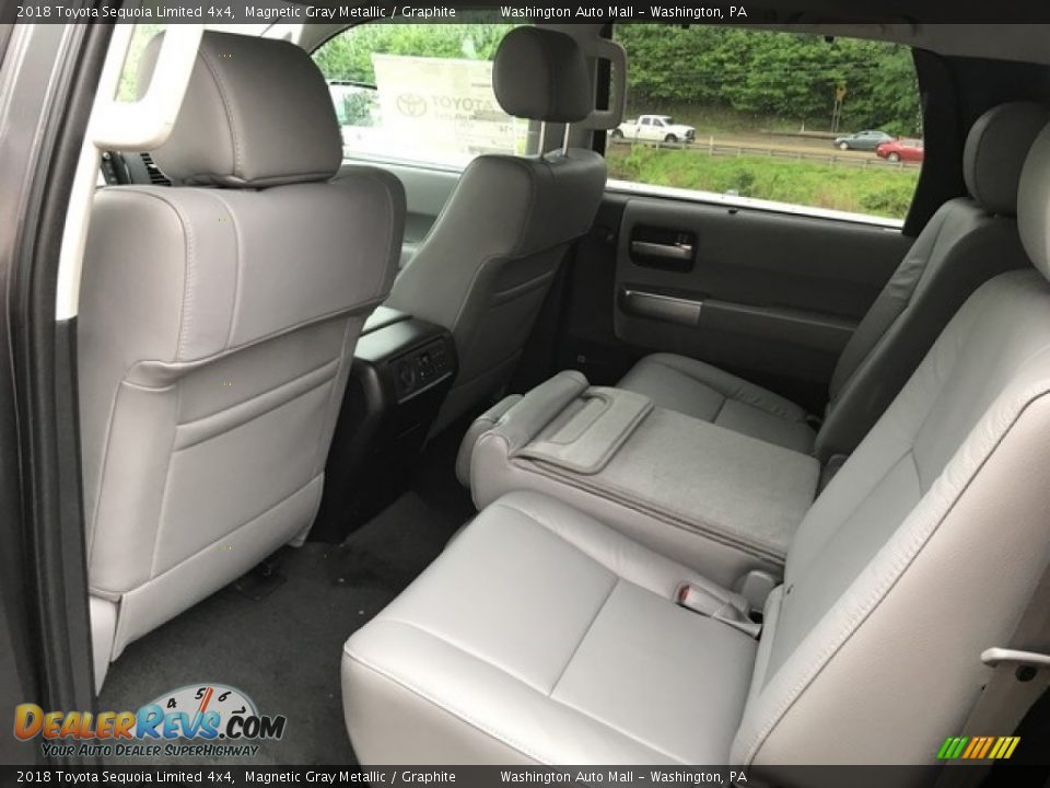 2018 Toyota Sequoia Limited 4x4 Magnetic Gray Metallic / Graphite Photo #19