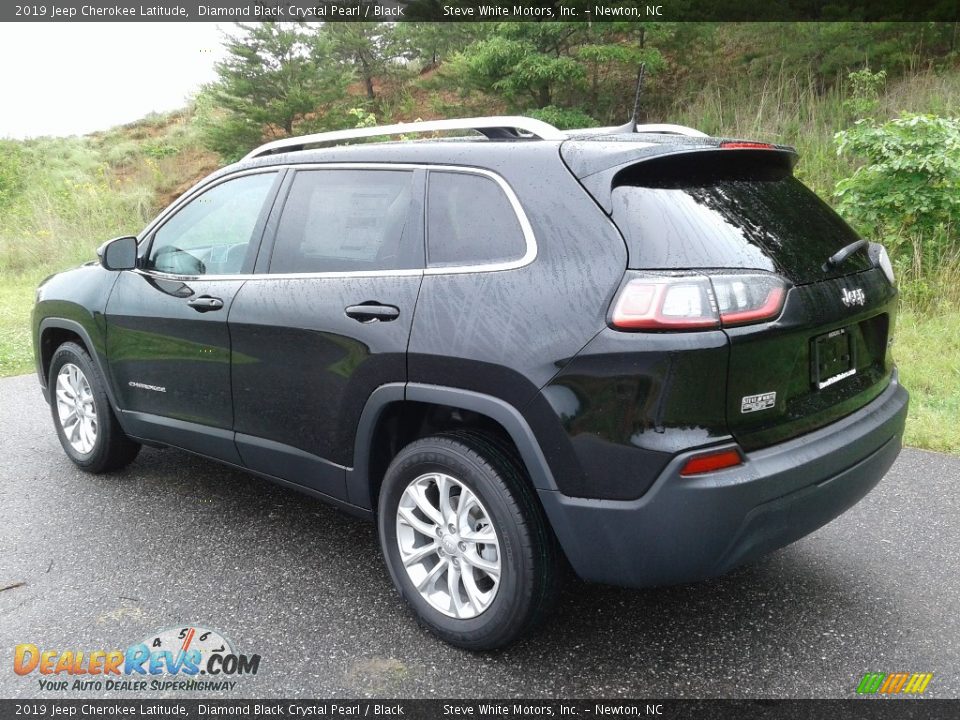 2019 Jeep Cherokee Latitude Diamond Black Crystal Pearl / Black Photo #6
